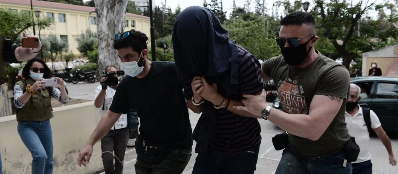 Σεξουαλική επίθεση στη Νέα Σμύρνη: Αντιδράσεις για την απόφαση να αφεθεί ελεύθερος ο 22χρονος μέχρι τη δίκη